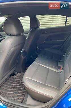 Седан Hyundai Elantra 2016 в Борисполе