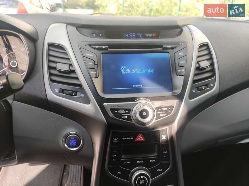 Седан Hyundai Elantra 2014 в Запорожье
