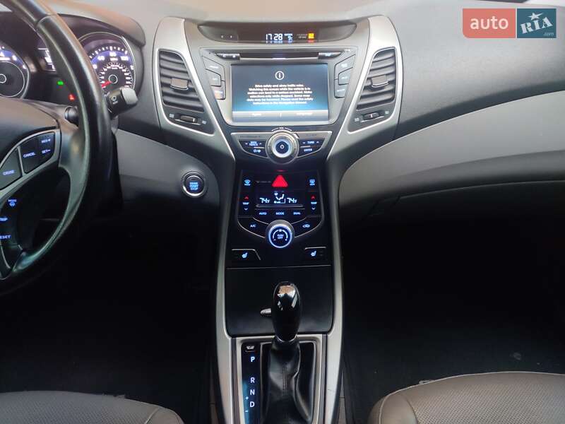 Седан Hyundai Elantra 2014 в Запорожье