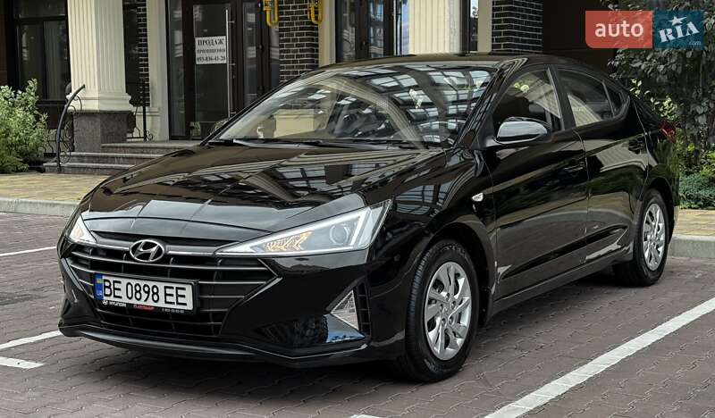 Hyundai Elantra 2019