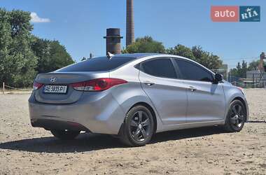 Седан Hyundai Elantra 2013 в 