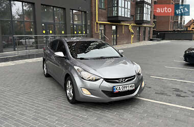 Седан Hyundai Elantra 2012 в 