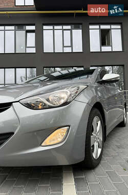 Седан Hyundai Elantra 2012 в 