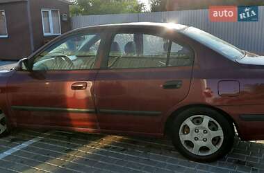 Седан Hyundai Elantra 2002 в 