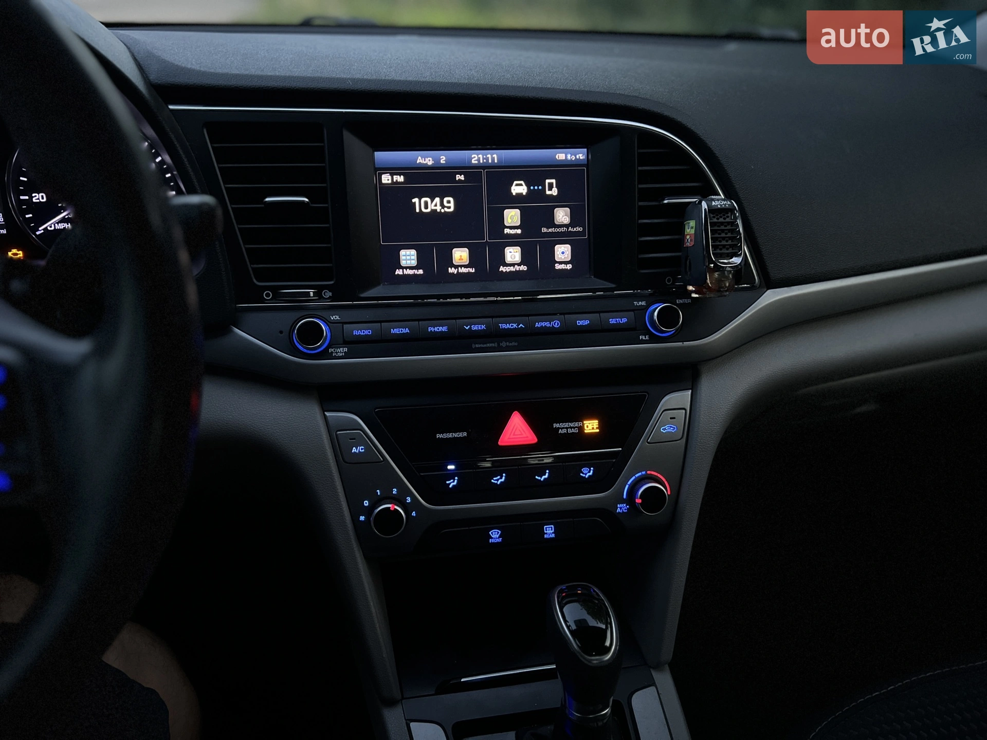 2016 Hyundai Elantra - мініатюра 18