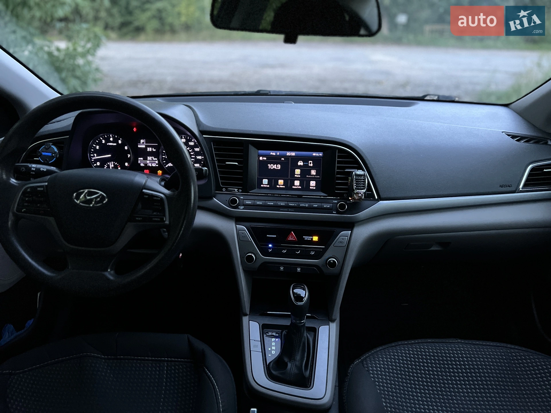 2016 Hyundai Elantra - мініатюра 20