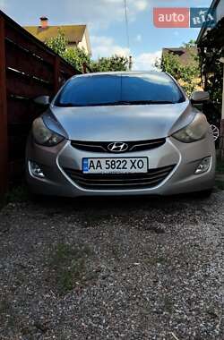 Седан Hyundai Elantra 2012 в Киеве