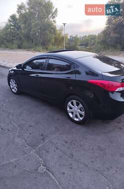 Седан Hyundai Elantra 2013 в Днепре