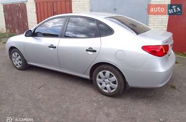 Седан Hyundai Elantra 2010 в Луцке