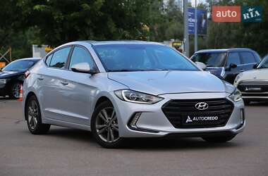 Седан Hyundai Elantra 2018 в Киеве