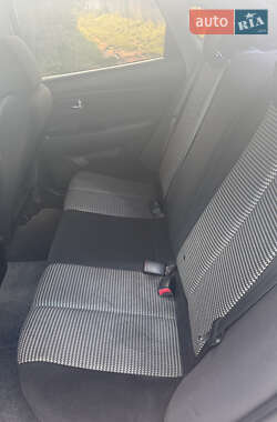 Седан Hyundai Elantra 2010 в 