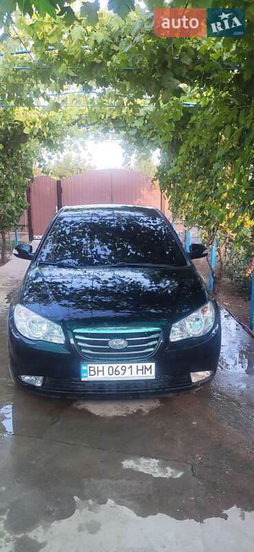 Hyundai Elantra 2011