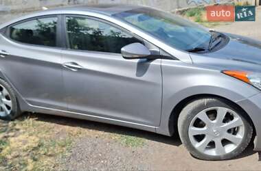 Седан Hyundai Elantra 2013 в 