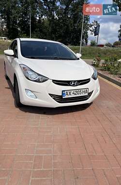 Седан Hyundai Elantra 2013 в Полтаві