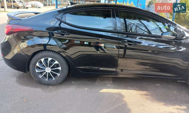 Hyundai Elantra 2015