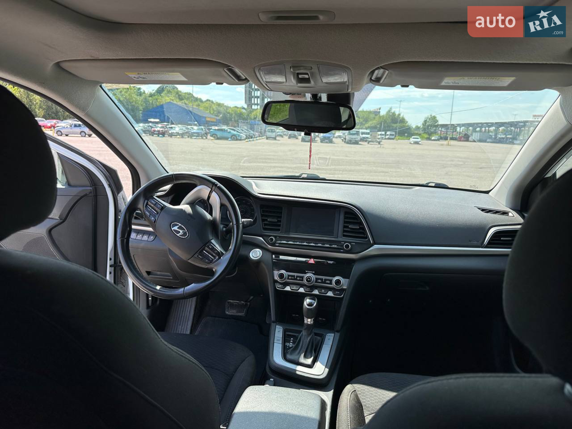 2018 Hyundai Elantra - мініатюра 11