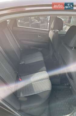 Седан Hyundai Elantra 2011 в 