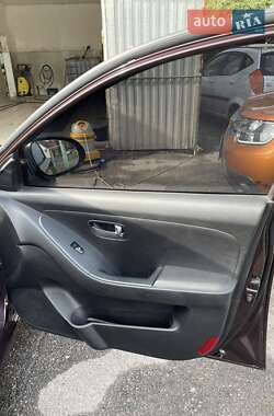 Седан Hyundai Elantra 2011 в 