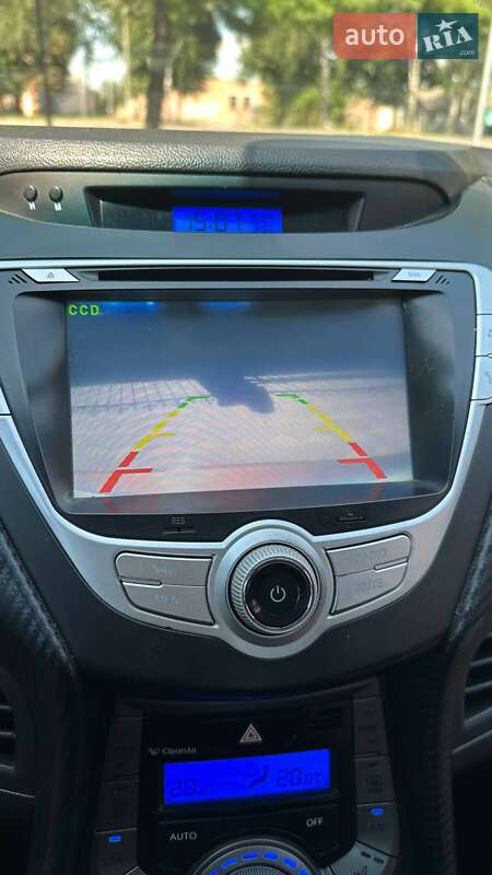 Седан Hyundai Elantra 2012 в Лубнах
