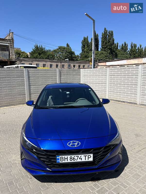 Седан Hyundai Elantra 2021 в Одессе