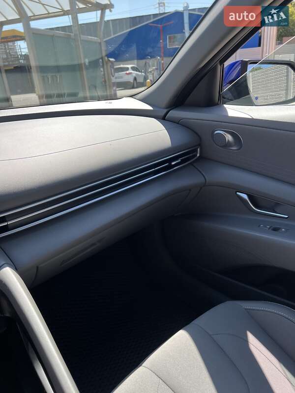 Седан Hyundai Elantra 2021 в Одессе