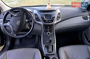 Седан Hyundai Elantra 2014 в 