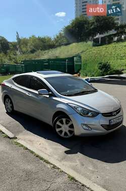 Седан Hyundai Elantra 2012 в Києві