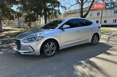 Седан Hyundai Elantra 2016 в Смеле