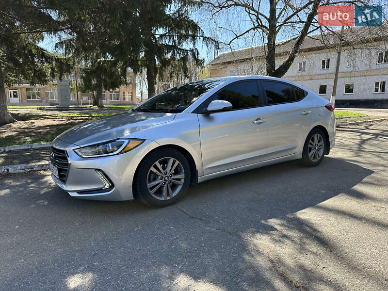 Hyundai Elantra 2016