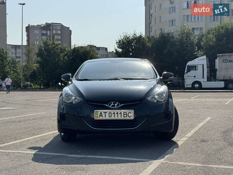 Hyundai Elantra 2011