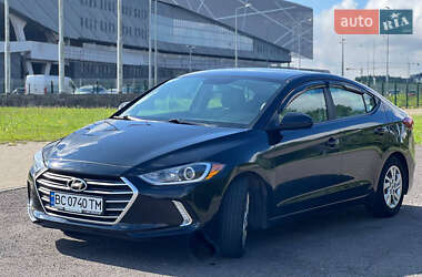 Седан Hyundai Elantra 2016 в Львове