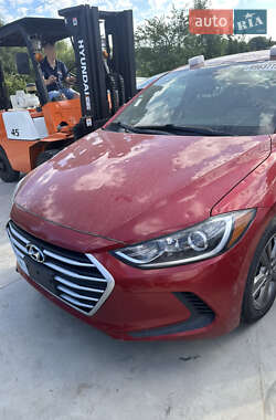 Седан Hyundai Elantra 2017 в Львове