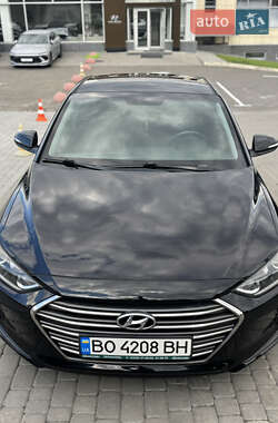 Седан Hyundai Elantra 2016 в Тернополе