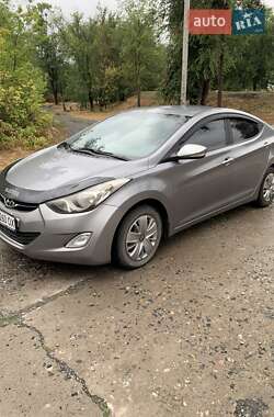 Седан Hyundai Elantra 2012 в Кривому Розі