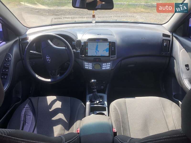 Седан Hyundai Elantra 2007 в Славянске
