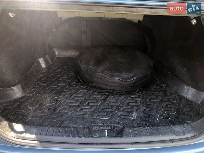 Седан Hyundai Elantra 2007 в Славянске