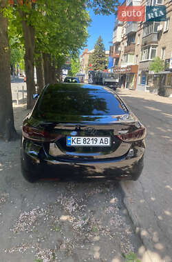 Седан Hyundai Elantra 2013 в 