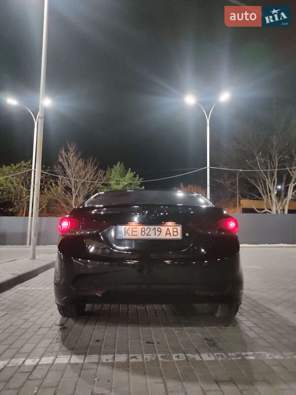 Седан Hyundai Elantra 2013 в Дніпрі