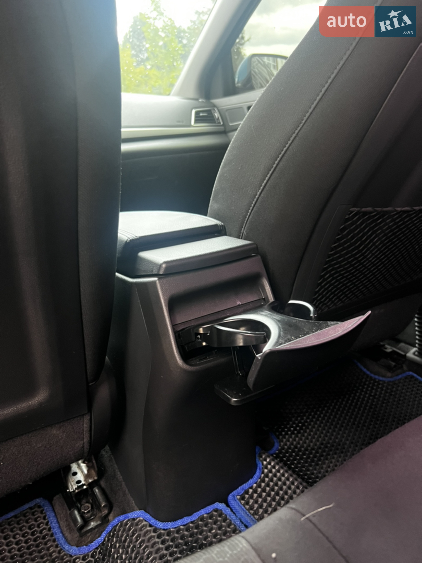 2017 Hyundai Elantra - мініатюра 14