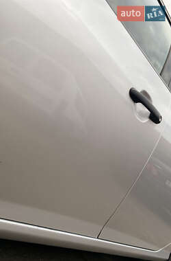Седан Hyundai Elantra 2011 в 