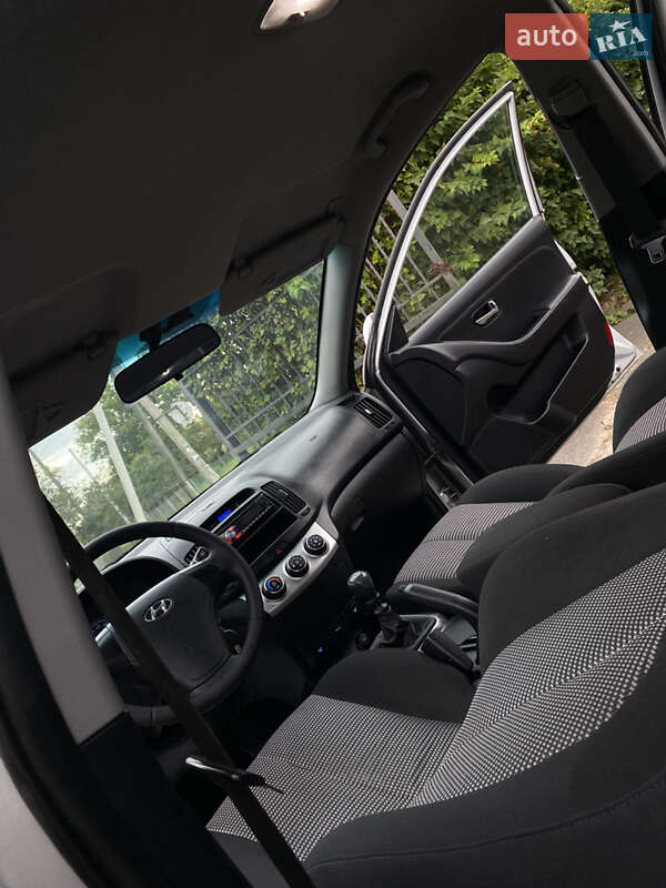 Седан Hyundai Elantra 2011 в Дрогобыче