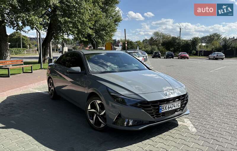 Седан Hyundai Elantra 2021 в Хмельницькому