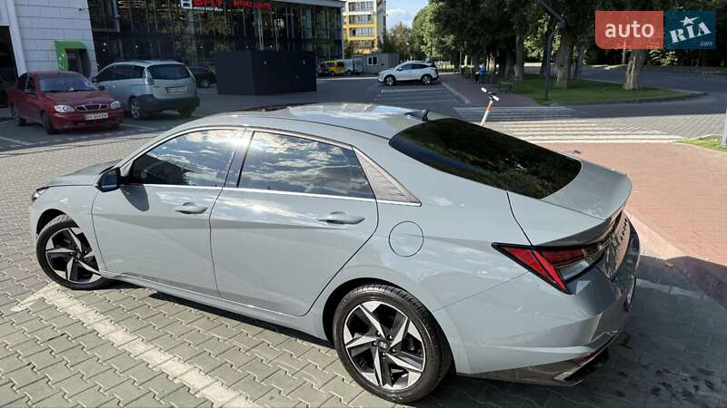 Седан Hyundai Elantra 2021 в Хмельницькому