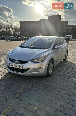 Седан Hyundai Elantra 2013 в Харкові