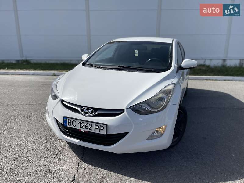 Седан Hyundai Elantra 2011 в 