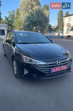 Седан Hyundai Elantra 2020 в Києві