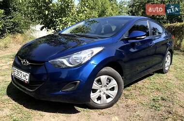 Седан Hyundai Elantra 2013 в 