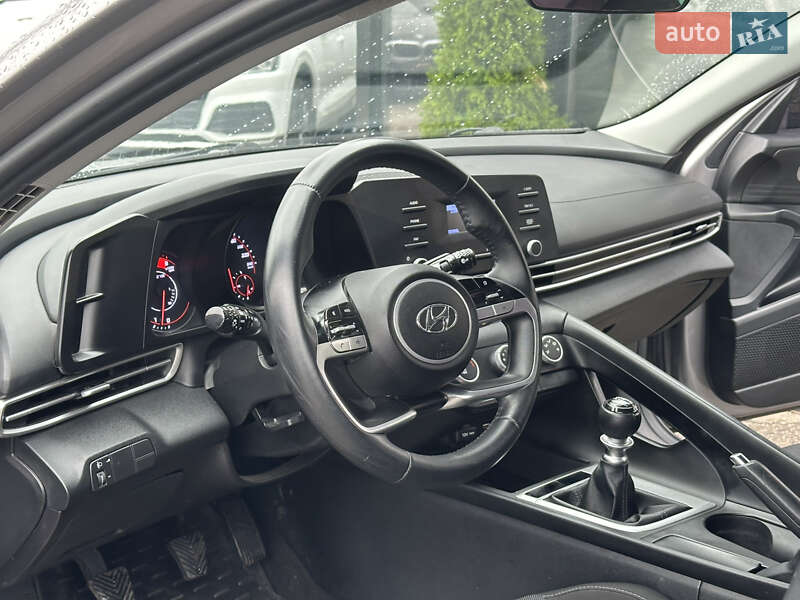 Седан Hyundai Elantra 2021 в Харкові