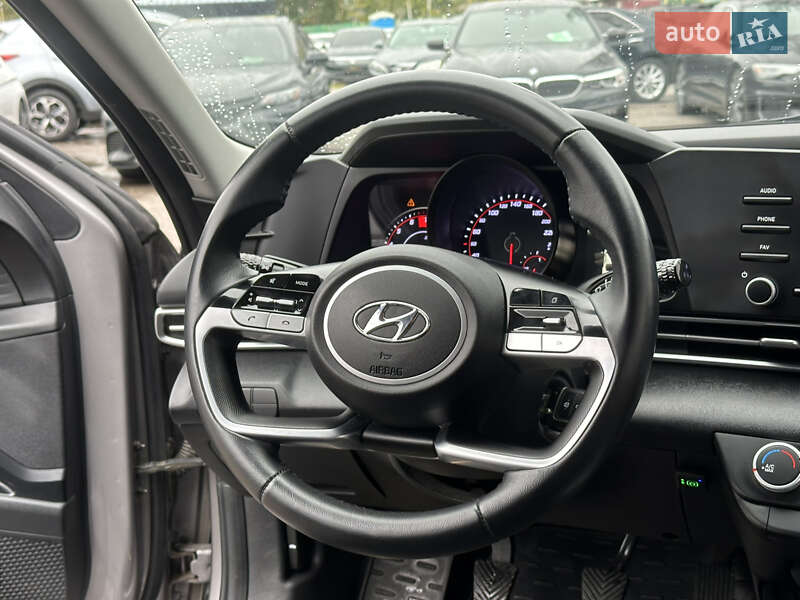 Седан Hyundai Elantra 2021 в Харкові