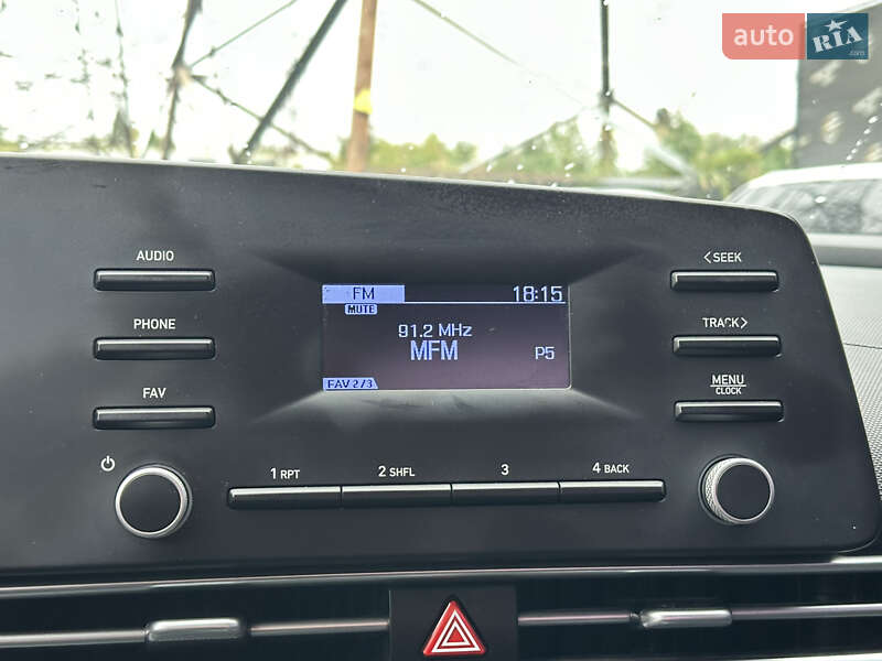 Седан Hyundai Elantra 2021 в Харкові